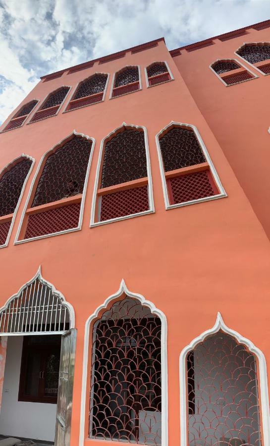 Nikunj Ashram Hotel Vrindavan Exterior photo